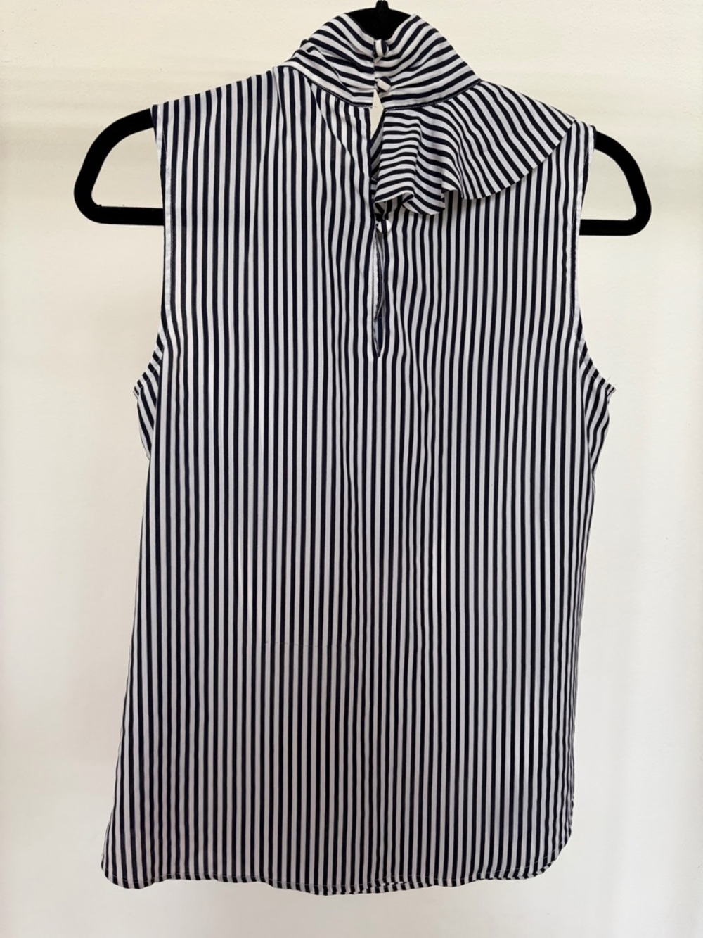 Banana Republic Black & White Striped Ruffle Tie-Neck Camisole - Picture 2 of 4